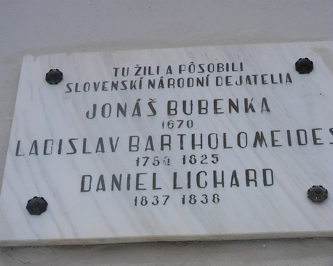 och-na-budove-ev-fary