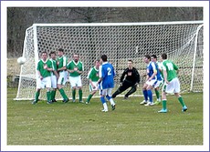 Z jarného futbalu II. triedy Rožňavské Bystré - Gemerská Poloma B 11:0. Foto: Ján Molnár