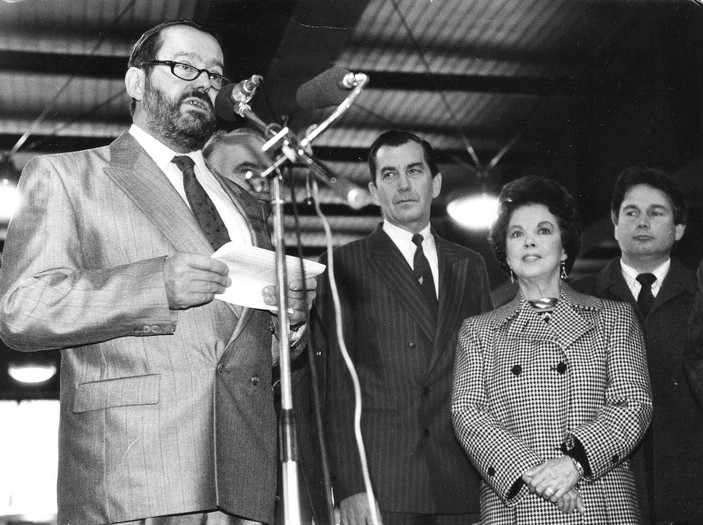 js 96 Sobota 16 novembra 1990