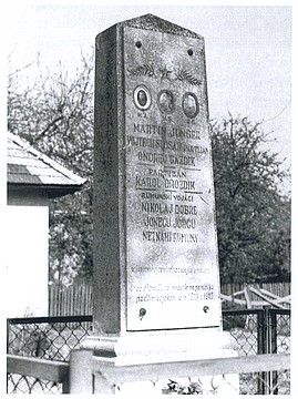 ns Za cisára pomnik 2 001a