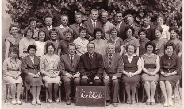 Fotografia  z roku  1963: J. Gajdoš  stojaci  v poslednom  rade  tretí  zľava s kolegami zo ZDŠ v Jelšave. 
 