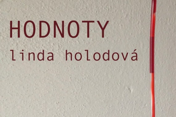 Hodnoty Lindy Holodovej na výstave v Jelšave