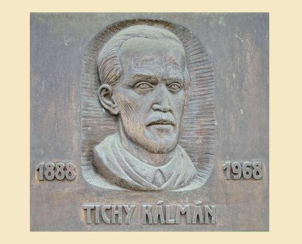 V októbri si pripomíname výročie narodenia a úmrtia Kálmána Tichyho, významnej osobnosti rožňavskej kultúrnej histórie
