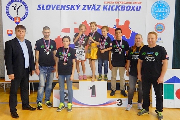 Tretie kolo KICKBOX LIGY sa uskutočnilo v Lučenci aj za účasti Revúčanov