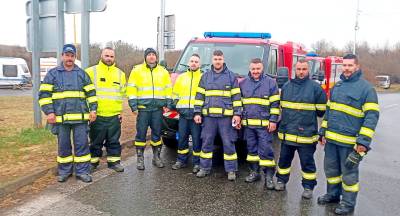 Na slovensko-ukrajinskej hranici vypomáhajú aj naši dobrovoľní hasiči