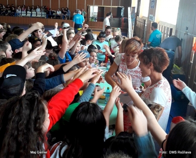 Žiaci základných škôl rožňavského okresu sa dotkli svojich olympijských hviezd