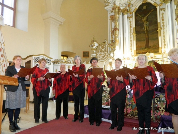 Seniorálna prehliadka cirkevných spevokolov v Revúcej