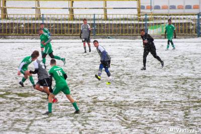 Veľkonočný futbal začal na hornom Gemeri už 6. apríla 16. kolom III. ligy dorastu stretnutím MFK Rožňava - MŠK Vranov n/T 1:2. Hráčov i divákov prekvapil malou vrstvou snehu a futbal dostal aj iný "šmrnc". Domáci ho však prehrali a to tak staršími i mladšími dorastencami rovnakým pomerom gólov.