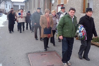 Obyvatelia Henckoviec si pripomenuli 71. výročie oslobodenia obce