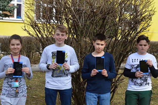 Revúcki žiaci budú spolupracovať pomocou tabletov a obrázkovej aplikácie s komunitou francúzskych výskumníkov – botanikov