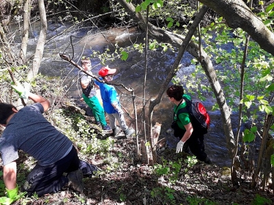 Deň Zeme na ZŠ Komenského – za krajšiu a čistejšiu Revúcu