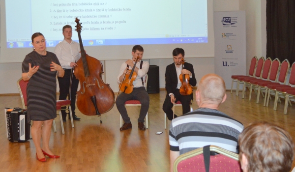 Piesne zo Spiša v Dome tradičnej kultúry Gemera predstavila Marcela Maniaková