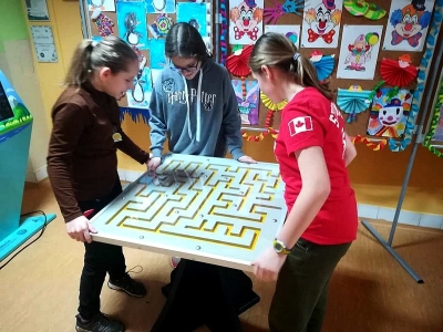 Aj v Základnej škole J. A. Komenského v Revúcej sa rozhodli budovať malý „vedecký" park