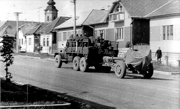 K 30. výročiu Nežnej revolúcie. Do poslednej chvíle nebolo jasné, ako to celé dopadne.