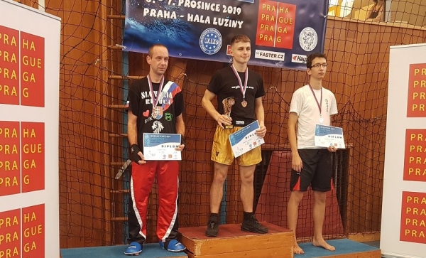 Napriek siedmim medailám sa nepodarilo reprezentantom Revúcej získať v Prahe zlato v kickboxe