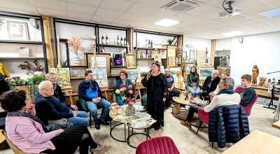 Trinástu besedu s gemerskými umelcami a remeselníkmi venovali akademickému maliarovi Jaroslavovi Rešovskému