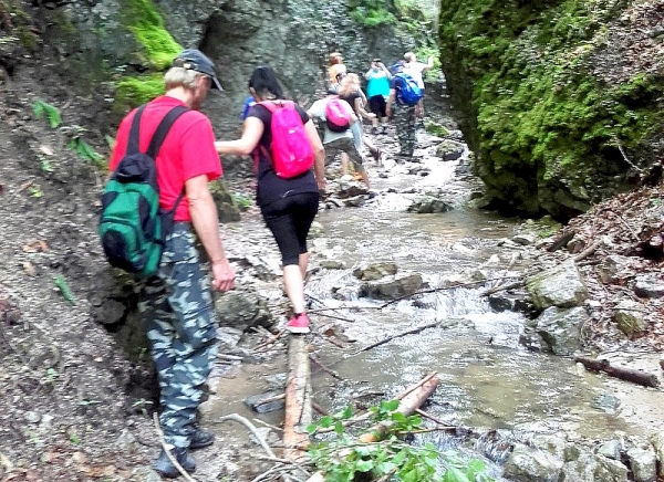 Sirkovanci zdolali Čertovu dolinu ...