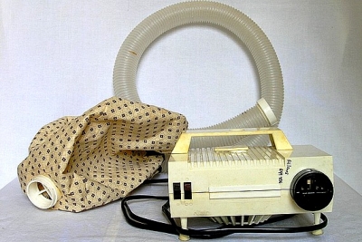 Elektrický fén na vlasy z roku 1982 je v GMM predmetom mesiaca november