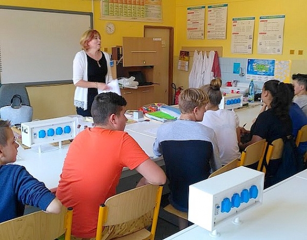 Konzultantka z banky v ZŠ I. B. Zocha prezradila o chode bánk viac ako sa píše v učebnici