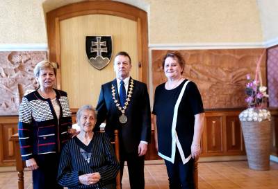 Pani Anna Kotzmanová z Muráňa sa dožila krásneho životného jubilea