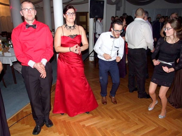 Na tradičnej Katolíckej veselici v Revúcej sa stretli a zabavili ľudia zďaleka i domáci