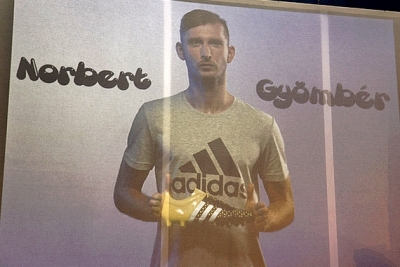 Norberta Gyömbéra slovenského reprezentanta vo futbale vyhlásili za najlepšieho športovca Revúcej 2015