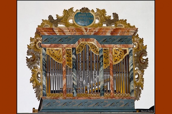 Opravený a zreštaurovaný organ, Národná kultúrna pamiatka, dielo majstra Wallachyho z r.1762 opäť inštalovaný a navrátený do evanjelického a. v. kostola v Brdárke. 
