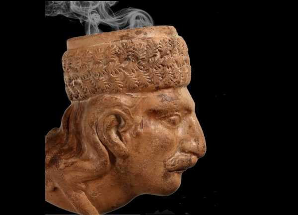 Meštianska kultúra fajčenia tabaku * Fajky v novovekej tradícii a obyčajoch obyvateľov Krakova