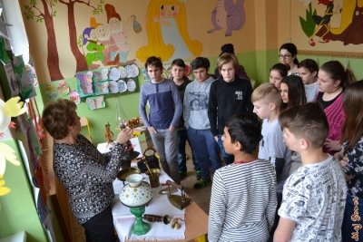 "Zocháči" pripravili výstavku úžitkových predmetov starých mám