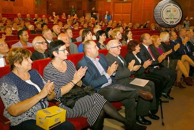 Na okresných oslavách si pripomenuli 20. výročia založenia OO JDS a MÚS v Revúcej