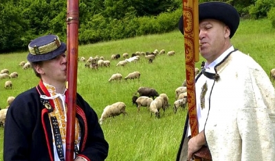 Fiľovci z Banskej Bystrice naučia záujemcov z Gemera ako si vyrobiť drevenú bezdierkovú píšťalu