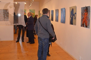 Výstavnú sezónu Baníckeho múzea v Rožňave za rok 2015 ukončili vernisážou diel výtvarníkov Akadémie Rovas