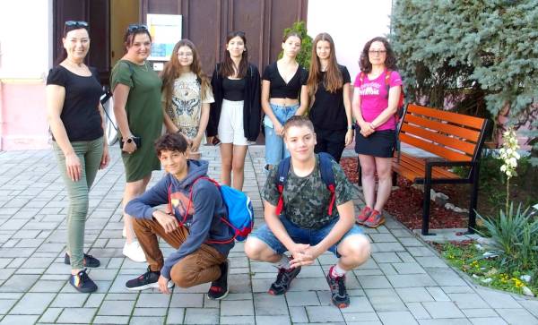 Prvé miesto v XXXVIII. ročníku vlastivednej súťaže PRAMENE patrí študentom Gymnázia I. Kraska