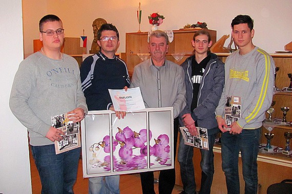 Víťazstvo v VII. ročníku memoriálu maršála Malinovského v streľbe zo vzduchovky patrí Gymnáziu v Tornali